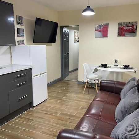 Modern 2 Bedroom Apartment In Derby City Centre Eksteriør bilde