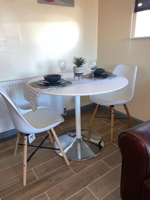 Modern 2 Bedroom Apartment In Derby City Centre Eksteriør bilde
