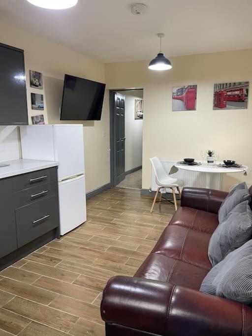 Modern 2 Bedroom Apartment In Derby City Centre Eksteriør bilde